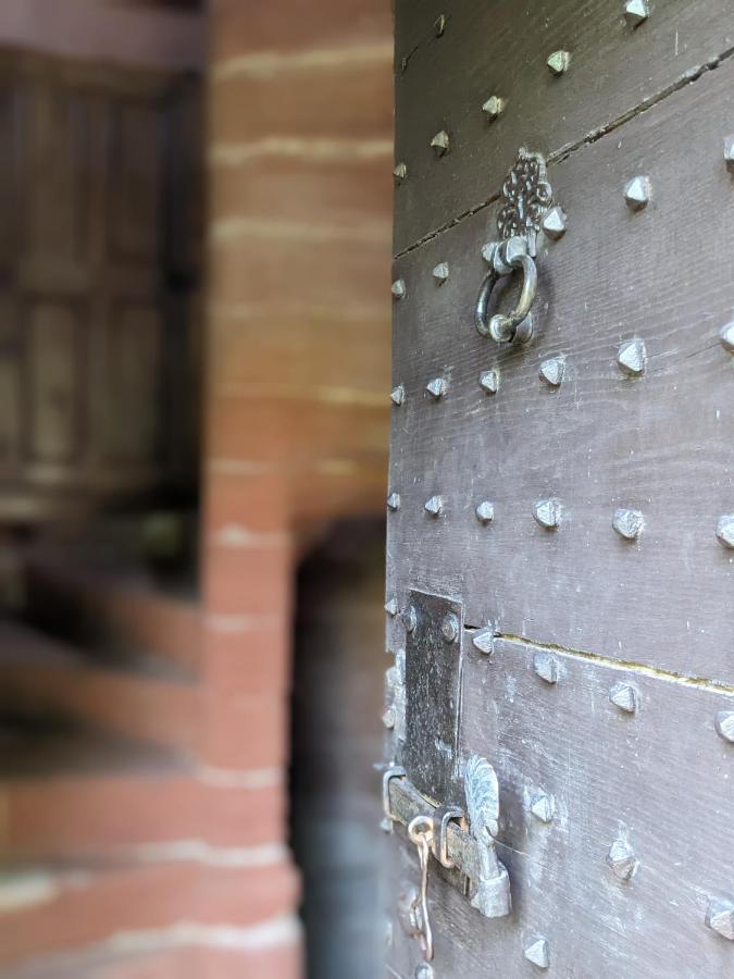 Chateau De Vassinhac Chambres D'Hotes Collonges La Rouge Exterior photo