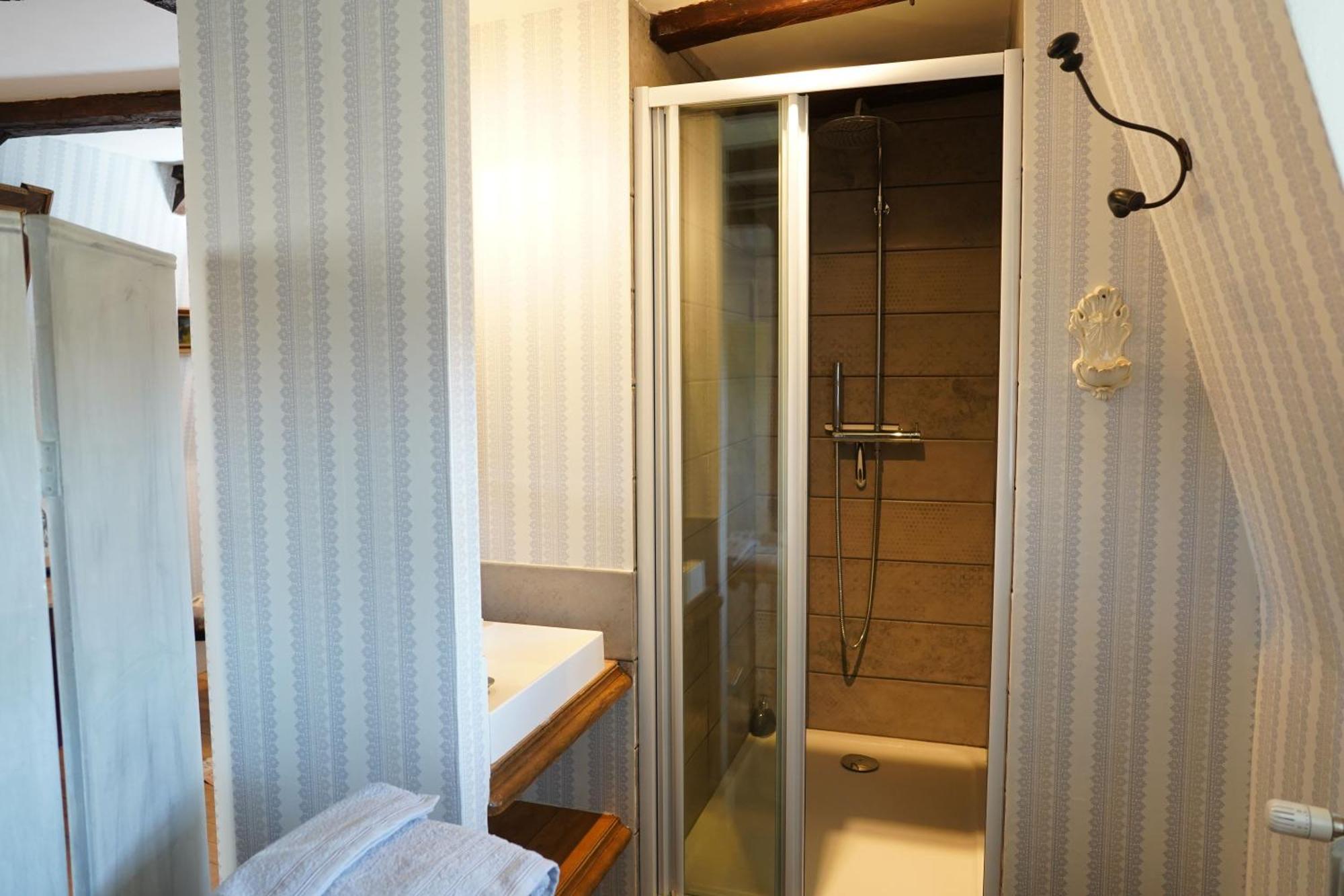 Chateau De Vassinhac Chambres D'Hotes Collonges La Rouge Room photo